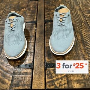 Casual Blue and tan classic Knit Sneakers easy on breathable size 13